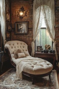 29 Western Gothic Vintage Ideas for a Timeless and Dramatic Look 16