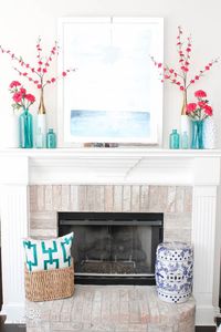 It's time to redecorate for spring! Love this fresh and inviting spring living room! See more on http://ablissfulnest.com/ #springdecorating #livingroom