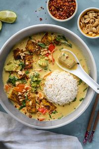 Thai inspired Vegan Peanut Curry - Six Hungry Feet - Recipes