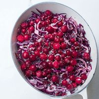 Nigella Lawson: rode kool met cranberry's - recept - okoko recepten