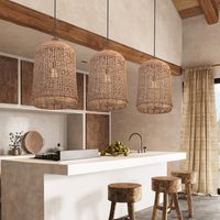 Design rustique rétro de la côte bohème, suspension tissée en rotin naturel, fabriquée à la main, respectueuse de l'environnement, durable et belle, s'adapte parfaitement à votre maison. Ce lustre côtier est une superbe œuvre d'art pour ajouter de l'élégance à votre pièce.