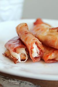 Prosciutto-Wrapped Mozzarella Sticks With Marinara Sauce