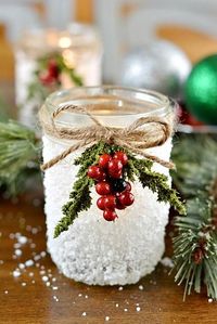 Snowy Mason Jar!! Incredibly Easy to Make and These Little Jars Are so Pretty and Elegant!! So Many Great Ideas!!