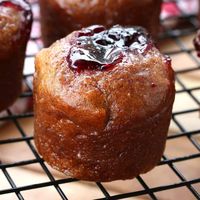 Nonnettes (French Gingerbread Cakes) - The Daring Gourmet