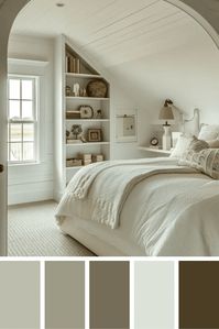 In this article, we present 25 delightful Cape Cod bedroom design ideas to bring the charm and coziness of this classic American style into your nighttime oasis.