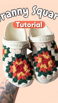 ✨ Live Laugh Crochet 🌙 on Instagram: "Full Step-By-Step tutorial on my YouTube channel 🎃🍁✨ !! I hope you guys enjoy this quick crochet croc over tutorial!!   I always have so much fun making these patterns !! If you make any tag me in them I’d love to see your color combo 🌈✨🌿🌸🌻🫶🏻   . ."