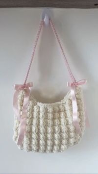 crochet knit bag is here for your daily occasions. 💚 💚free shipping  💚 handmade with love & %100 cotton anti pilling yarns  💚perfect gift idea (for you)  Photos are taken by me. Pls contact me for further details. Can't wait to hear from you💖