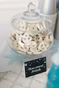 Struggling to find the perfect winter baby shower decor that’s both unique and cozy? Our post will showcase over 15 winter wonderland themes, including 'Baby, It's Cold Outside', 'Holiday Cheer', and woodland-inspired ideas, ensuring your baby shower party is one-of-a-kind. Save this pin to easily revisit these charming ideas when planning your unforgettable celebration!