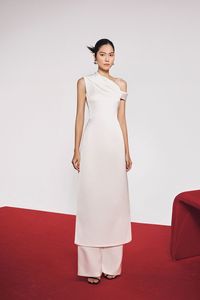 Yen Asymmetric Shoulder Ao Dai - XS/UK4 / White - MEAN BLVD