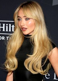 While she was snubbed a GRAMMY nom, Sabrina Carpenter's pre-GRAMMYs Gala makeup stunned