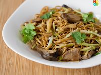 This is a restaurant quality recipe for braised ee-fu noodles with boneless roasted duck and lots of mushrooms. Satisfaction guaranteed!