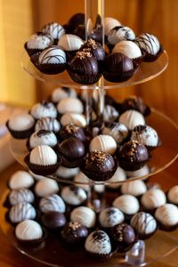 | wedding treat idea --- cake balls! | wedding refreshment ideas | wedding dessert ideas | wedding cake ideas for a big wedding with a lot of guests | wedding cake ideas to serve lots of flavors | wedding reception food ideas | photo taken at THE SPRINGS Event Venue. follow this pin to our website for more information, or to book your free tour! SPRINGS location:  The Ranch in Denton, TX photographer:  Tara Danielle Photography #weddingtreats #weddingdesserts #cakeballs #weddingcake #weddingidea