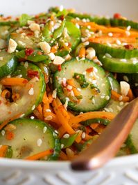 A refreshing flavorful and super easy Asian cucumber and carrot salad #cucumberandcarrotsalad #cucumbercarrotsalad# asiancucumberandcarrotsalad