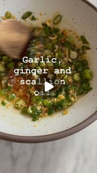 Hetty Lui McKinnon  雷瑜 on Instagram: "Here’s my mother sauce, ginger scallion oil with added garlic. Good on noodles, rice, roasted veg, dumplings! Make a batch or two every week (keeps in fridge) and get ahead on meal prep."