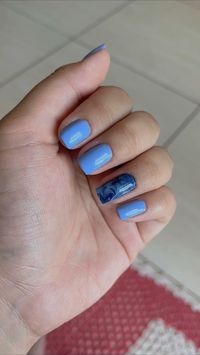 Esmaltes usados: Azul claro - laçada perfeita (coleção Ana Castela + impala); Azul escuro - olho grego (dailus).