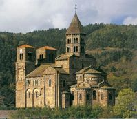 This church is renowned as being one of the five important Romanesque churches in the Auvergne(at Orcival,Clermont-Ferrand,Issoire,Saint-Nectaire and Saint-Saturnin)This church was built in the middle of the 12th c.in honour of St. Nectaire by the monks of La Chaise-Dieu.It was built on the site of the shrine erected by Nectaire Auvergne on Mount Cornadore.It features 103 capitals.The building is a typical of the Auvergne,with an octagonal crossing tower and a round apse with radiating chapels.