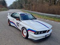 BMW E24 with a S85 V10