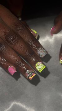 Lisa Mariee - Short nail thread … shorties are my new... | Facebook