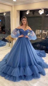 Every bride or promgoer wants to appear like a princess on their wedding or prom day. Aesthetic fairytale gowns are the ideal method to realize this fantasy. It might be challenging to pick the appropriate vintage dress for your wedding day with so many designer labels providing stunning and distinctive styles.