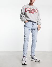 Jeans von ASOS DESIGN Ein *ultimatives* Muss für die Garderobe Enge Passform Normale Bundhöhe Gürtelschlaufen Fünf Taschen