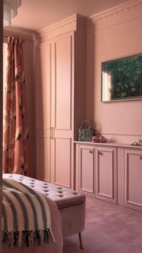 How to do ‘colour drenching’ 😍 A lesson from @itsnotsogrimupnorth and their magical Pink 03 all over bedroom. From painted woodwork to walls and painted ceiling.   This room feels like a hug from your favourite person - and super contemporary.   Continuing the pink theme with pink carpet, a pink printed curtain and furnishings. We’re obsessed.