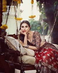 Actor @aditiraohydari for  #VogueWeddingShow June, 2017  #Aditi_Rao_Hydari  OMG Beautiful, Brilliant Indian #Bollywood Actor,  Fashion,  Home Decor, #Furnishings, #Floral_Decor,  Traditional Swing / #Jhula All in 1 Pic  via @sunjayjk