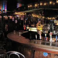 7 Legendary American Dive Bars That Should Have Survived | Liquor.com