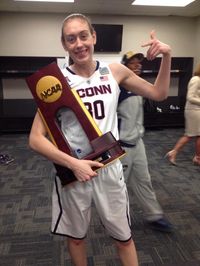 Uconn's Breanna Stewart is Awesome!!!!