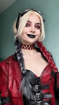 what’s your favourite harley quinn version? ♥️🖤 a little throwback to last year with this video 🤡 #harleyquinn #margotrobbie #cosplay #reels