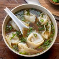 Wonton Soup is a seasoned chicken broth-based soup that is filled with boiled homemade pork wontons. Comfort Food, How to Make Wontons, Wonton Soup, Boiled Wontons, Easy Soup, Wonton Wrappers, Side Dish, Dinner, Supper, Asian Inspired Recipes, i am homesteader, iamhomesteader