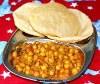 Goan Vatana Masala can be prepared using dry white peas or dry green peas. I prefer using the white peas. The peas are cooked in a Goan coconut based masala. Enjoy it with chapatis or rice but this makes a great breakfast along with puirs.