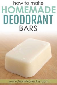 Making your own homemade deodorant bars is super easy! These contain all natural ingredients like coconut oil and shea butter, and they actually work! | DIY Bath and Body | Natural Living | Home Remedies | Crunchy | Mom Makes Joy