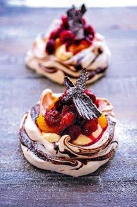 ~ cranberry, orange and chocolate pavlovas ~