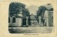 Lipótmező, a Tébolyda bejárata Képeslap az 1900-as évekből (FSZEK BGY):