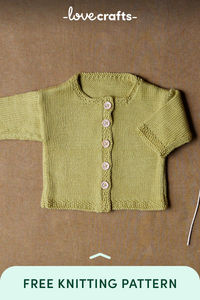 Create a cozy cardigan for your little one with the free Super Simple Cardigan pattern by Debbie Bliss! Designed for babies from newborn to 12 months, this classic cardigan features charming moss stitch edging and is knit in the soft, luxurious Baby Cashmerino. Perfect for beginners, it’s worked in basic stockinette stitch and seamed together, with a clean finish from the button band.