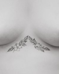 Kleines Freihand-Brustbein für Emma, Small freehand sternum for Emma Kleines Freihand-Brustbein zu Gunsten von Emma Kleines Freihand-Brustbein zu Gunsten von Emma..., #Emma #FreihandBrustbein #für #kleines #tattoosforwomensmalltravel