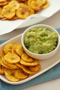 Homemade Plantain Chips and Guacamole: These are my new favorite snack for satisfying my salty/crunchy cravings in a healthy way- super easy to make too!