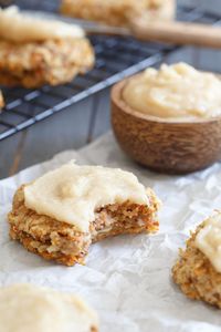 Paleo Carrot Cake Cookies is the best of your beloved dessert. Only in cookie form!