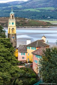 Portmeirion, Wales is beautiful. This guide to British road trip planning will help you make a great UK road trio itinerary. It has lots of good UK road trip ideas for England and Wales. #roadtrip #uk