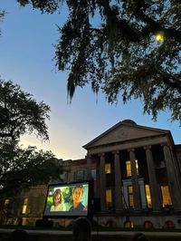 #collegeofcharleston#cofc#charleston#charlestonsc#southcarolina#kingstreet#rainbowrow#thebattery#cistern#cisternyard#sotillehouse#sotilletheater#beach#beachtownaesthetic#charlestonaesthetic#college#collegeaesthetic#spanishmoss#oaktrees#angeloak#liberalartscollege#collegecampus#randolphhall#thenotebook#porterslodge#collegelife#collegeofcharlestonaesthetic#oldmoneyaesthetic#coastalgranddaughteraesthetic#cougars#historical#southofbroad#broadstreet#queenstreet#photography#amateurphotographer#canon#thenotebook#movienight