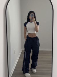 Womens fashion, womens sporty baggy pants, white crop, fashion2023