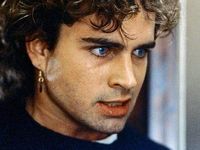 I like the possessed look in his eyes...(Jason Patric aka Michael of "The Lost Boys" fame)...