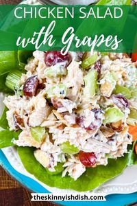 Chicken salad with Grapes is a delicious recipe for easy meal prepped lunches, but it's also fantastic to take on picnics and to potlucks. #chickensalad #chickenrecipes