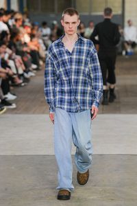 Alyx Spring 2024 Menswear Fashion Show Collection: See the complete Alyx Spring 2024 Menswear collection.