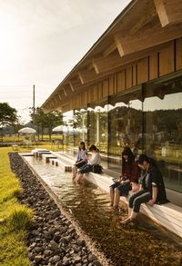 Centro Comunitario Yunoeki Oyu por Kengo Kuma y Asociados. Fotografía de Kawasumi Kobayashi Kenji Photograph Office