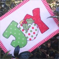 Christmas Joy Mug Rug - would be cute added to a table runner