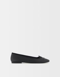 Flat shoes | Bershka