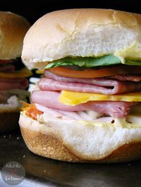   The iconic cartoon character’s favorite sandwich is given an update perfect for tailgating or an easy weekend lunch in these delicious Dagwood Sliders packed full of Oscar Mayer meats! We are a sandwich loving household! We really could eat sandwiches at least 3-4 times a week & some weeks we eat sandwiches every night!...