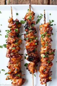 Honey Porter Glazed Chicken Skewers | thebeeroness.com