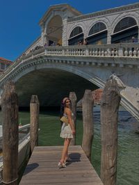 #rialtobridge #veniceitaly #venice #traveling #cheaptraveling